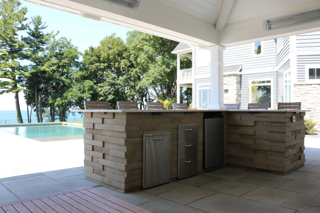paver-patio-outdoor-living-space-outdoor-kitchen-outdoor-lighting-walkway-webster-ny-14